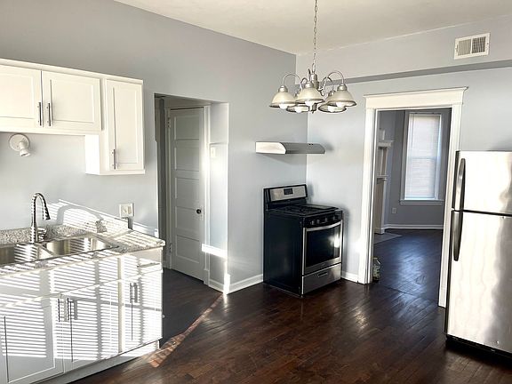 2nd image of 4741 W Wabansia Ave #43