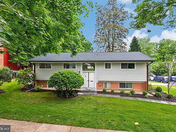 2nd image of 6501 Bannockburn Dr