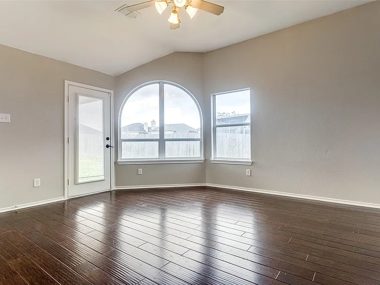 141 Arbordale Way — Photo 14