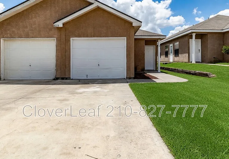 5718 Golf Hts #2 — Photo 4