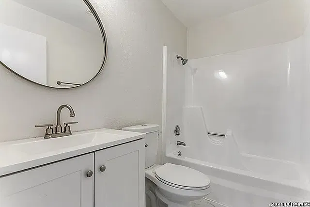 3 bed, 2.0 bath, 1566 sqft, $1,650 — Photo 4