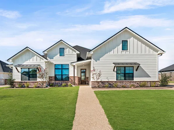 10205 Charmwood Dr, Waco, TX 76712
