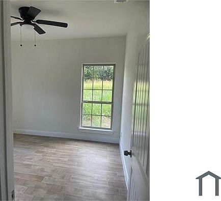 2nd image of 2526 Everton Dr
