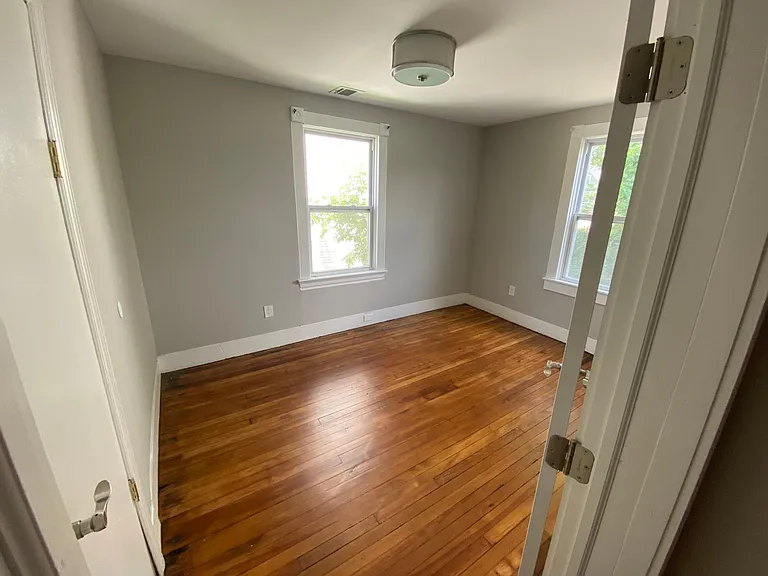 42 Madison St — Photo 12