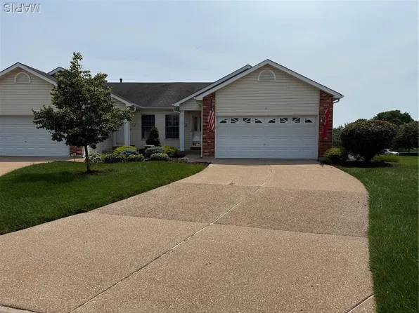 17 Battersea Ct #6B, O'Fallon, MO 63366