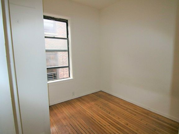 5th image of 190 Claremont Ave APT 5C