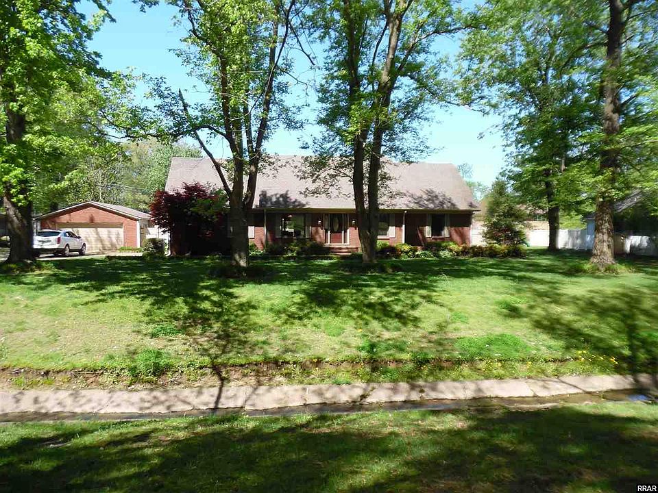1st image of 1306 Sherwood Dr