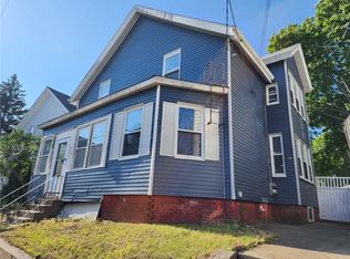659 Weeden St, Pawtucket, RI 02860