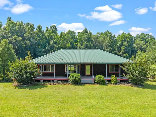 7425 White Oak River Road, Maysville, NC 28555