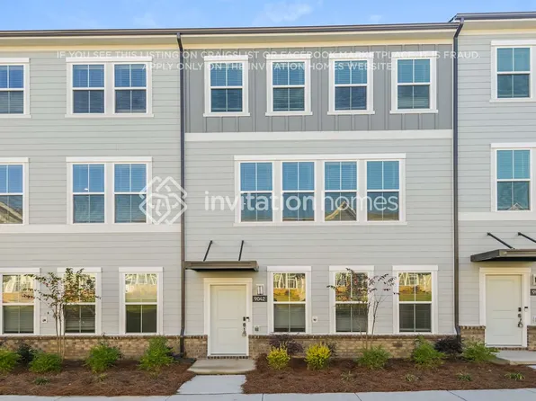 9042 Harvester Ln, Charlotte, NC 28269