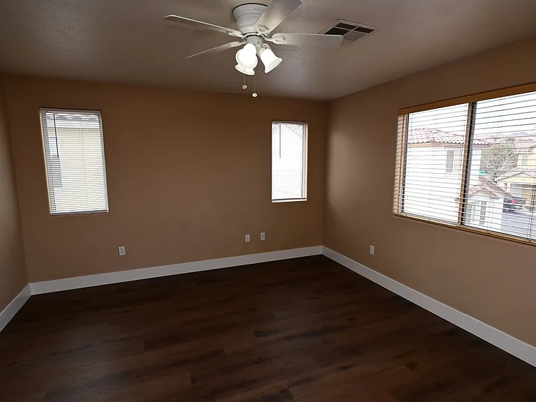 10461 Chrisman Ave — Photo 13