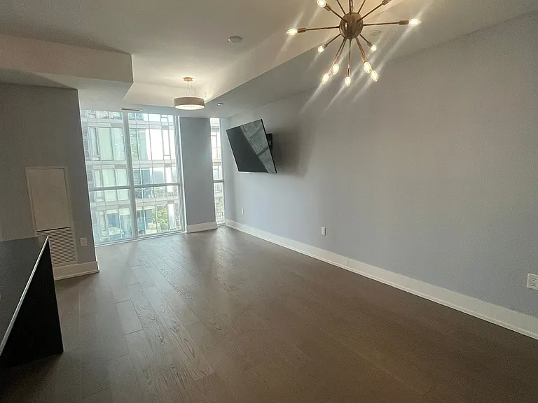 1 Yorkville Ave #4401 — Photo 8