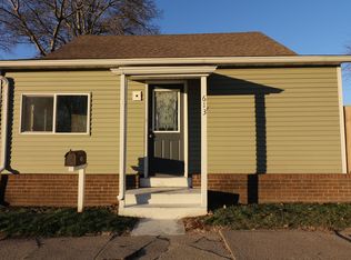 613 E Macon St, Clinton, IL 61727