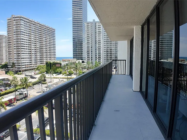 2049 S Ocean Dr #702 — Photo 16