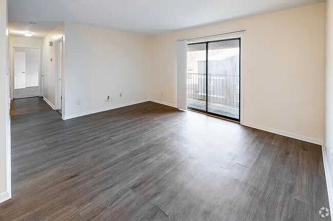 Parker Place Apartments — Photo 14