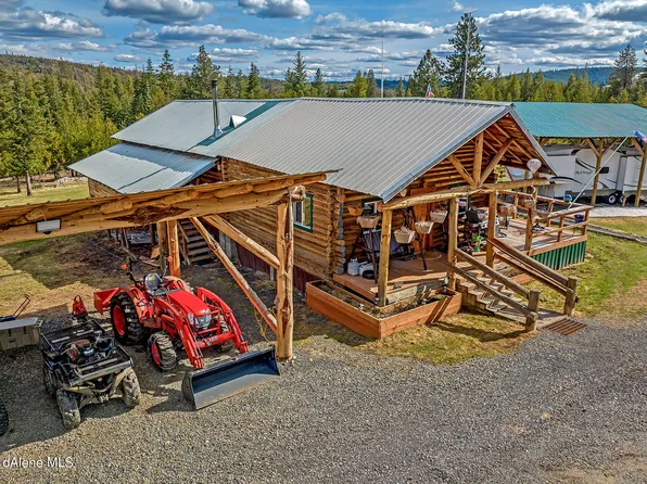 370 Paradise Dr, Saint Maries, ID 83861