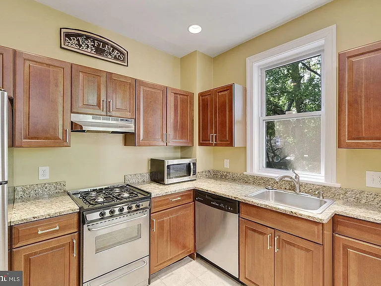 3138 O St NW #Penthouse 1 — Photo 7