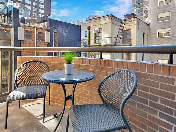 3rd image of 157 E 32nd St APT 5C