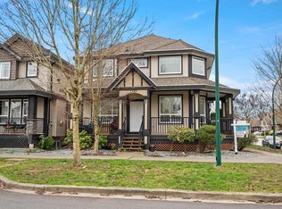 7349 194th St, Surrey, BC V4N 5Y1