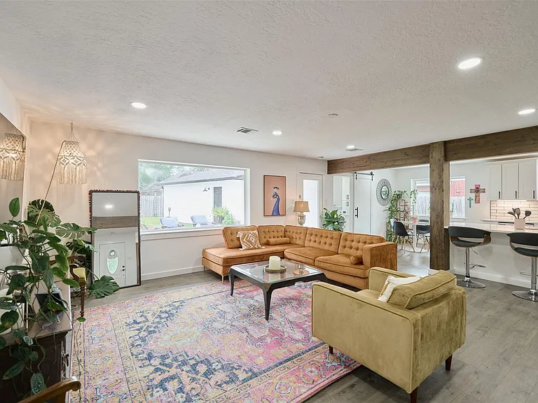 3607 Hickory Hill Ln — Photo 6