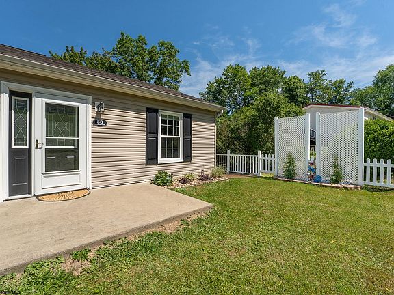 4th image of 53 Ebenklein Ln