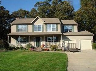17 Autumn Ct, Blackwood, NJ 08012