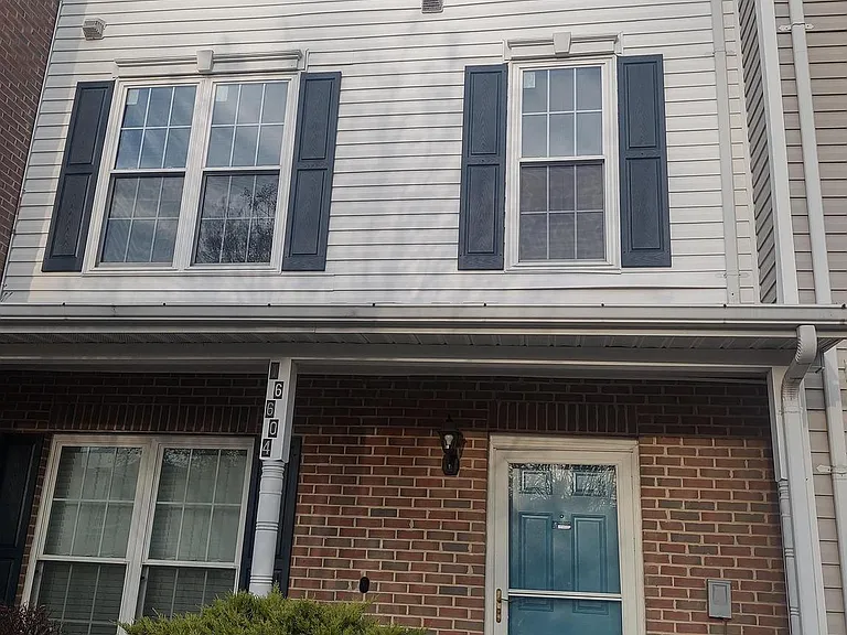 16604 Eastview Ter — Photo 3
