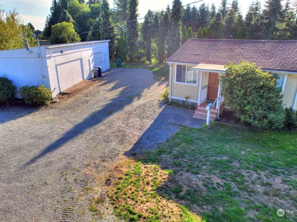 325 N Hawthorne Street, Burlington, WA 98233