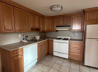 14437 25th Rd #1, Flushing, NY 11354
