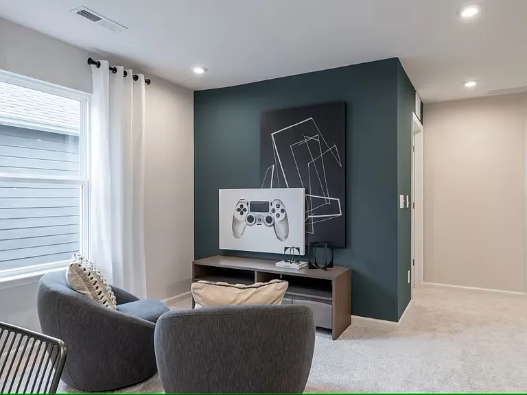 2nd Floor Loft
