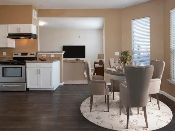 Parkland at West Oaks