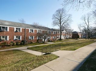 221-69 Manor Rd #17-20, Queens Village, NY 11427