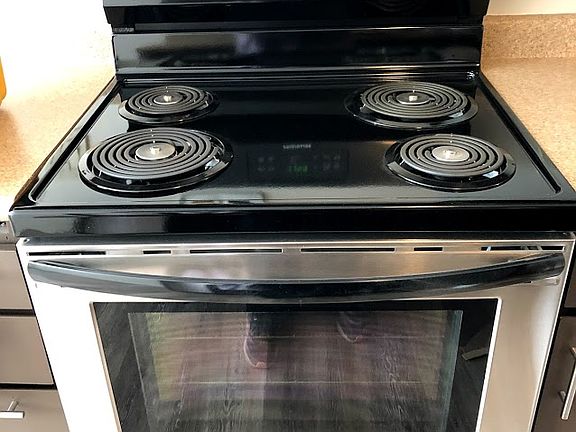 Brand new stove with self cleaning oven