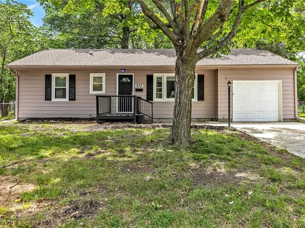 404 NE Grand Ave, Lees Summit, MO 64063