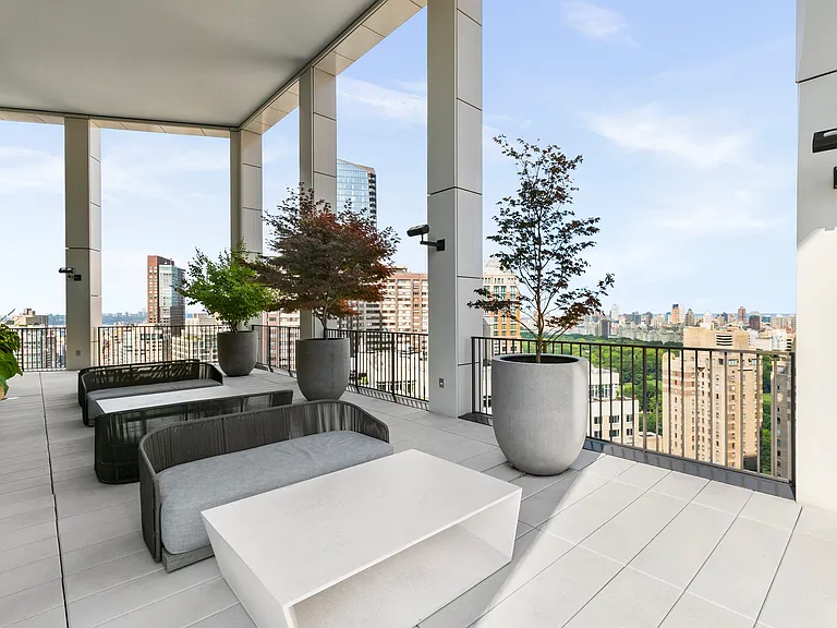 15 W 61st St #4M — Photo 10
