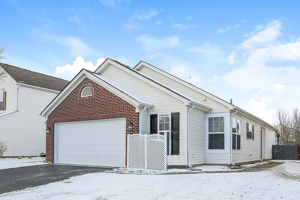 3 bed, 2.0 bath, 1193 sqft, $2,850 — Photo 3