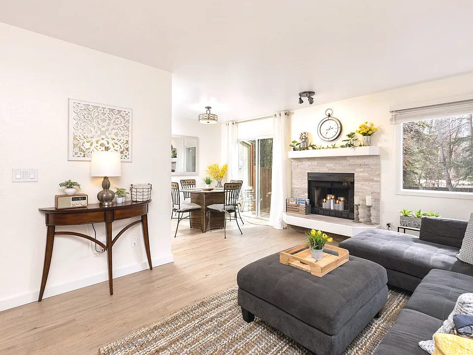 2950 Sun Spot Cir