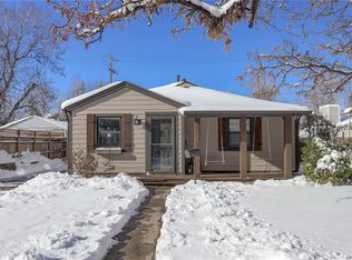 5535 Saulsbury Ct, Arvada, CO 80002