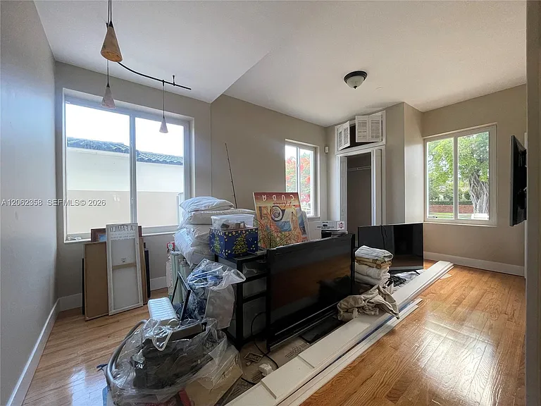 383 SW 25th Rd — Photo 28