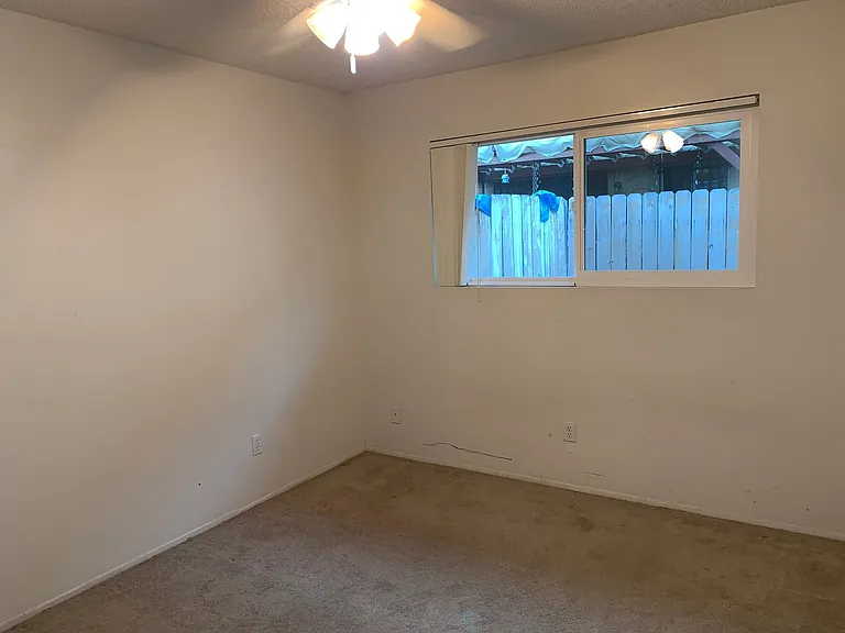 565 W Chase Ave — Photo 5