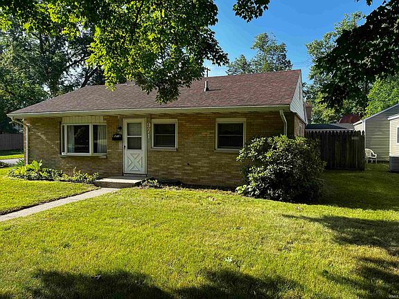 4th image of 971 McDonald St