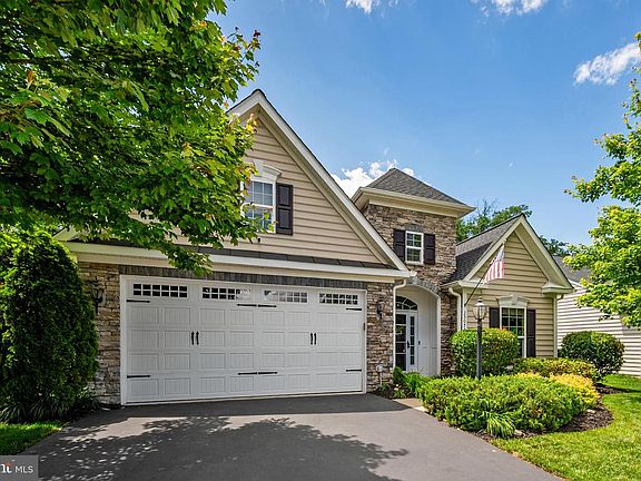 2nd image of 25079 Chafee Cir