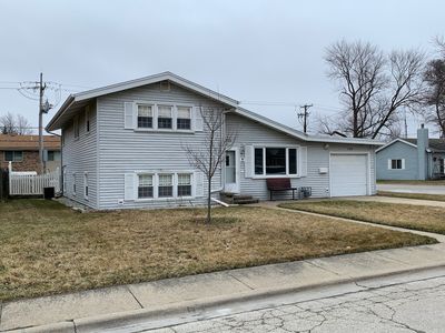 150 S Country Ct Bourbonnais Il 60914 Zillow