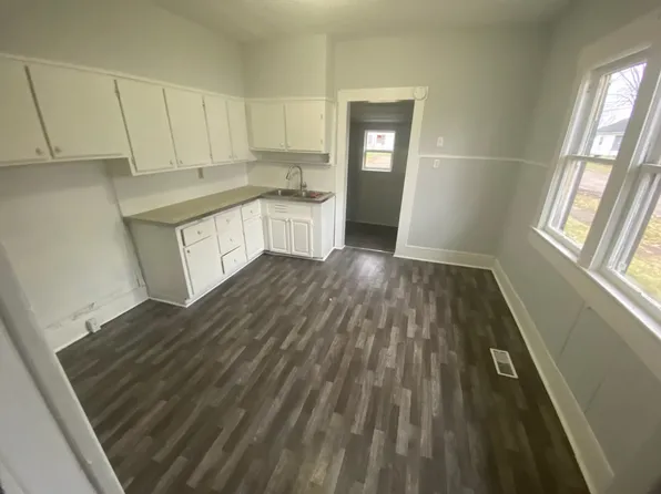 701 E 7th St, Muncie, IN 47302