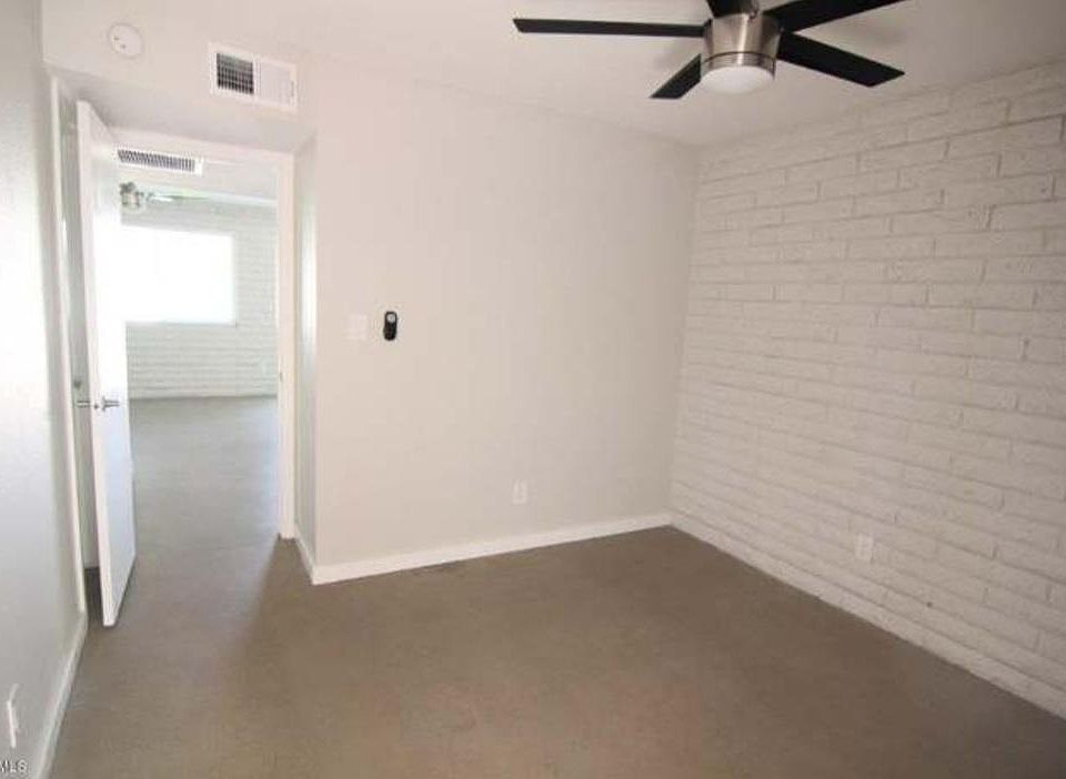 1st image of 718 W Hazelwood St APT 7