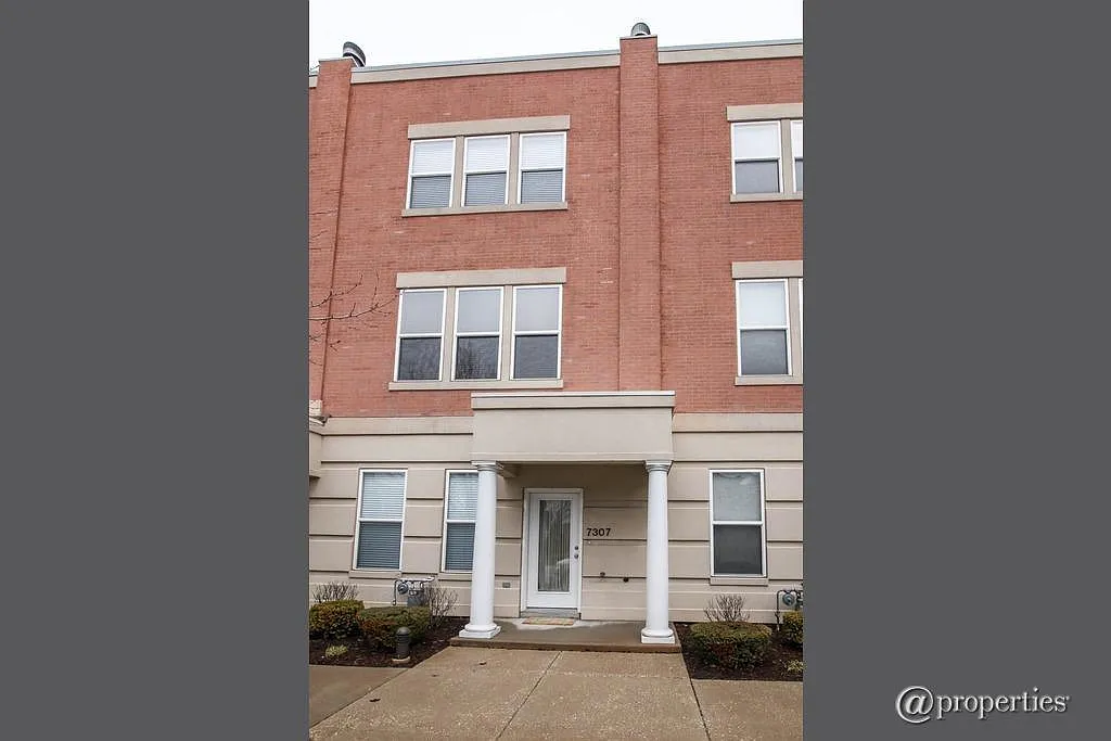 Building Photo - 7307 Franklin St