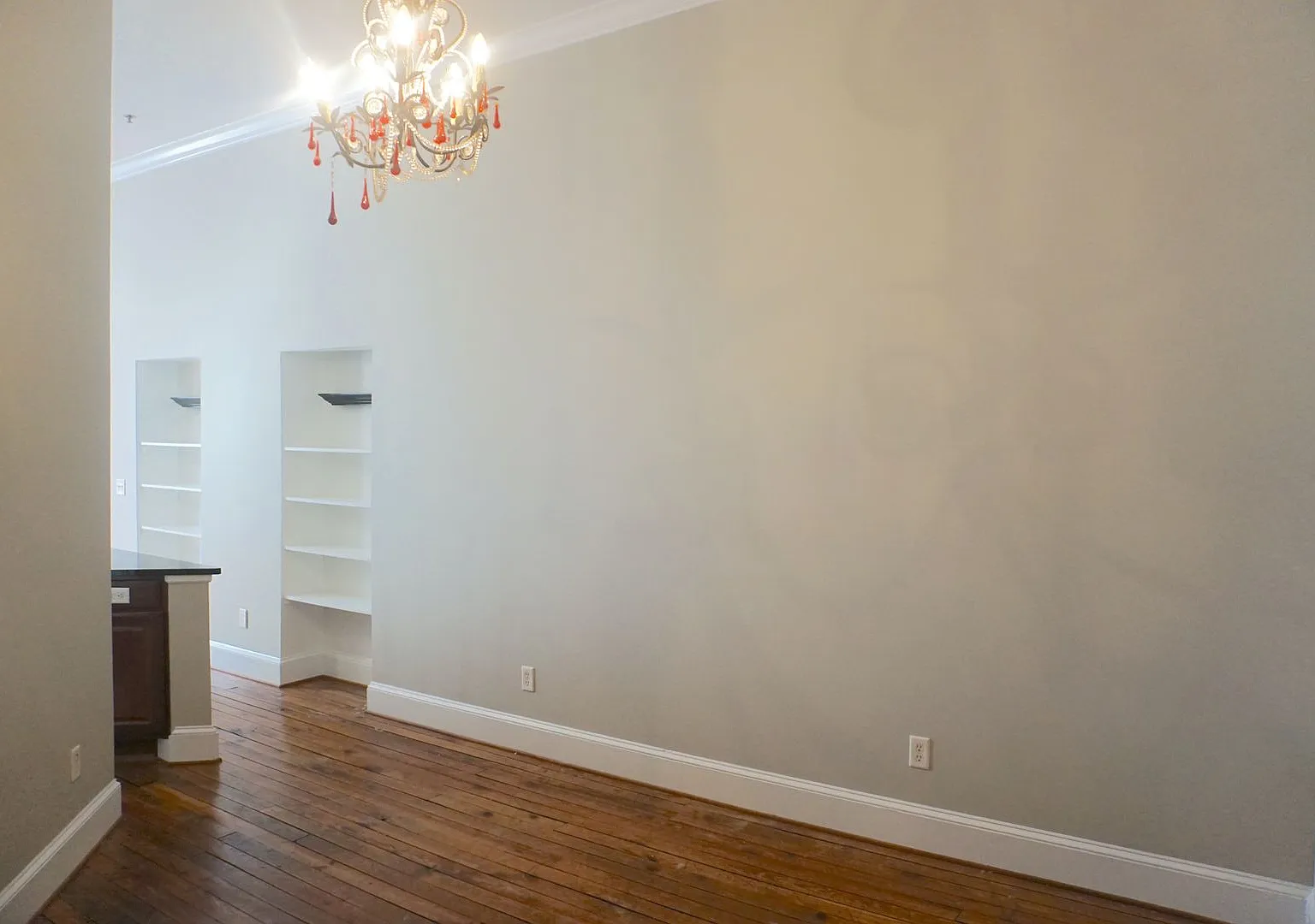 Broughton Street Condos 1 Bed, 1 Bath Loft | Available December 2026 — Photo 2