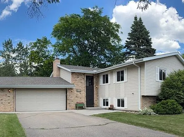 3317 Red Oak Cir S, Burnsville, MN 55337
