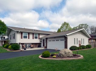 3404 Plum Grove Dr, Rolling Meadows, IL 60008