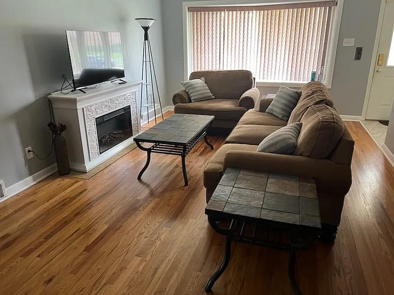 3 bed, 2.5 bath, 1580 sqft, $2,600 — Photo 2